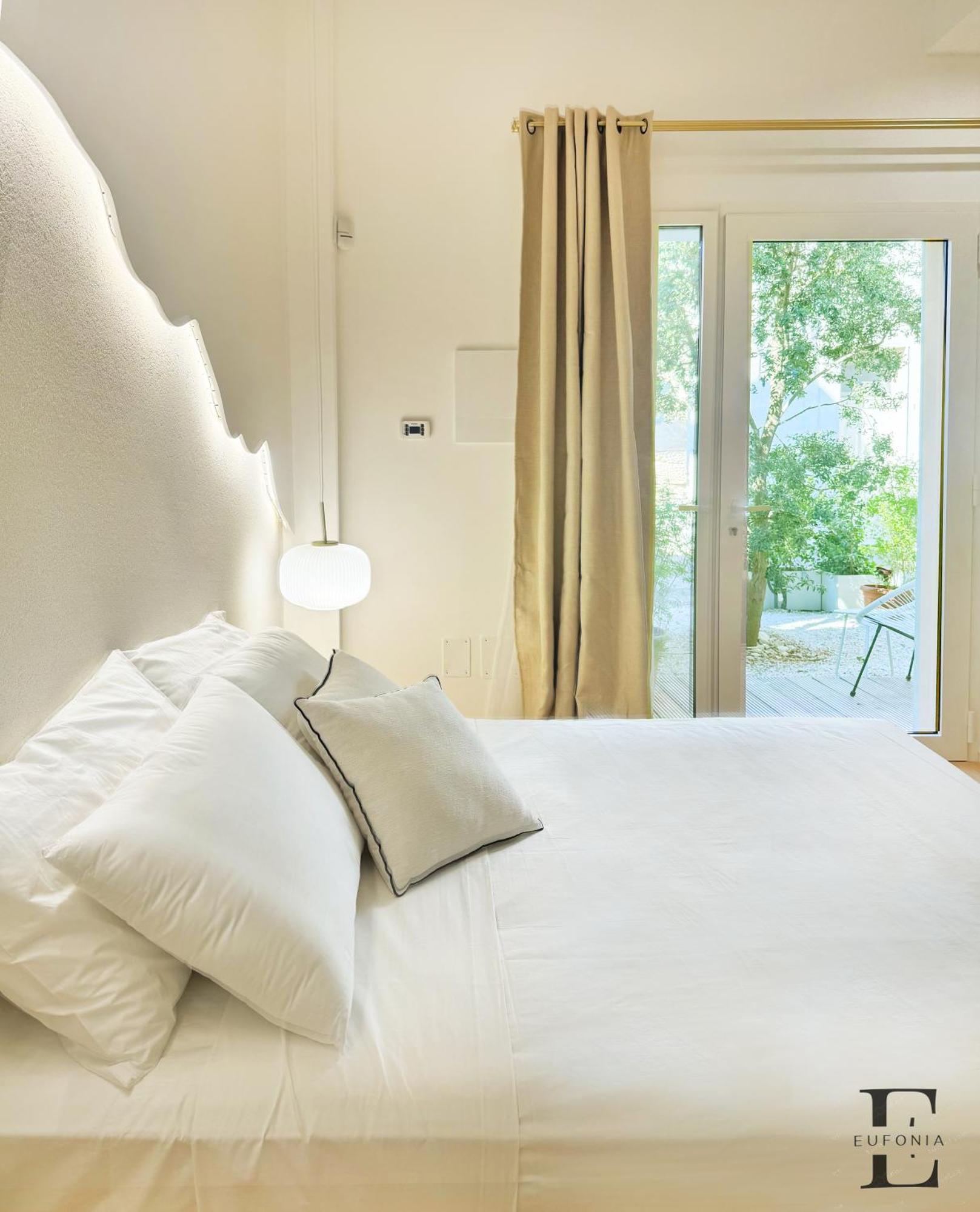 Eufonia Bed & Breakfast เลชเช ภายนอก รูปภาพ