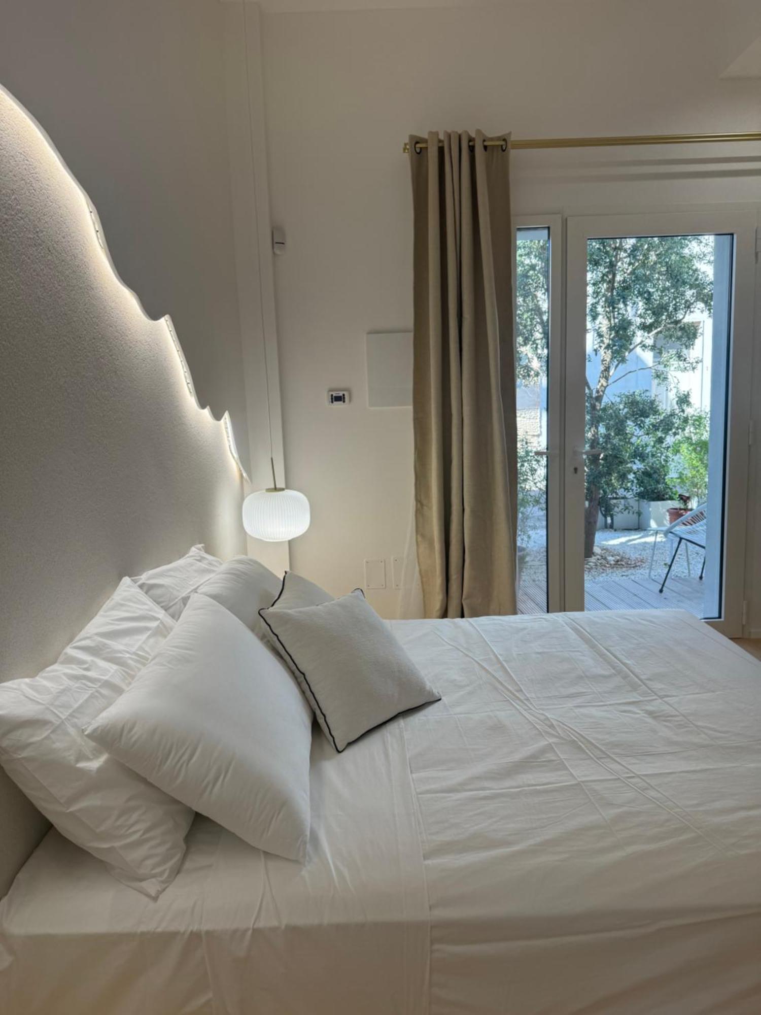 Eufonia Bed & Breakfast เลชเช ภายนอก รูปภาพ